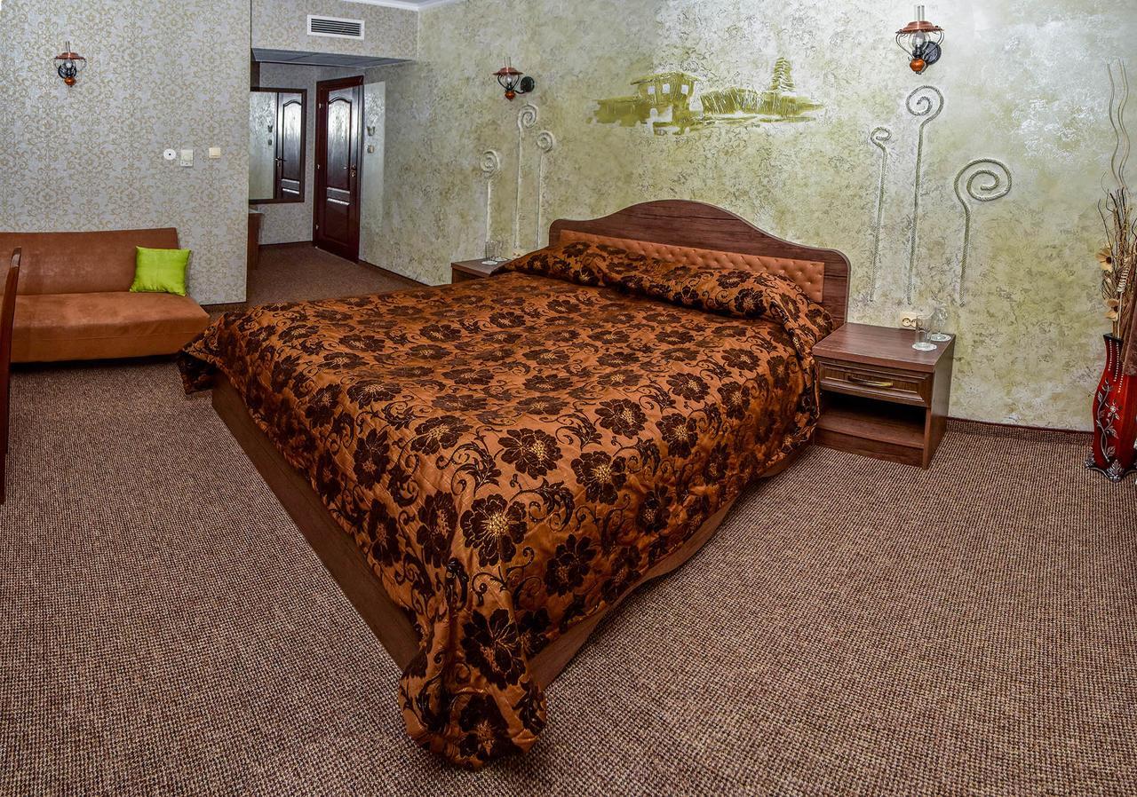Hotel Izvora 2 アルバナシ エクステリア 写真